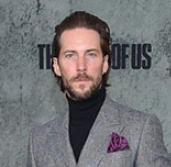 49 éves Troy Baker, akinek a hangját Te is millió játékban hallottad már!