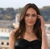 Angelina Jolie egy Unreal Engine 5 videóban tér vissza Lara Croftként