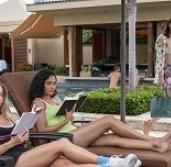 Exkluzív alkoholmentes itallal ünnepelheted A Fehér Lótusz harmadik évadát!