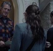 Hugh Grant a frászt hozza két lányra a Heretic című horror előzetesében