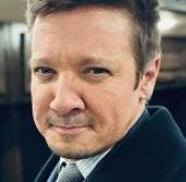 Jeremy Renner végre visszatért a hivatásához
