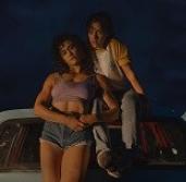 Még bevállalósabb előzetest kapott Kristen Stewart véres bosszúfilmje