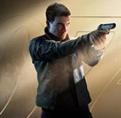 Nem csak egy szmokingot örökölt Hitmantől a 007 First Light James Bondja
