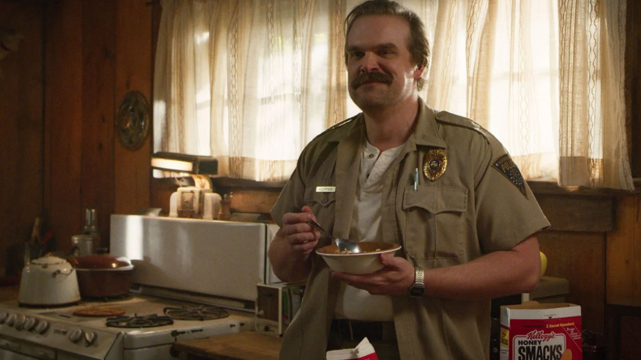 David Harbour mint Jim Hopper 