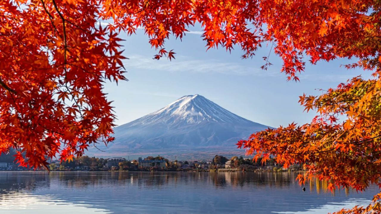 A varázslatos Fuji hegy, de vajon ez a kép a valódi hegyet mutatja vagy AI?