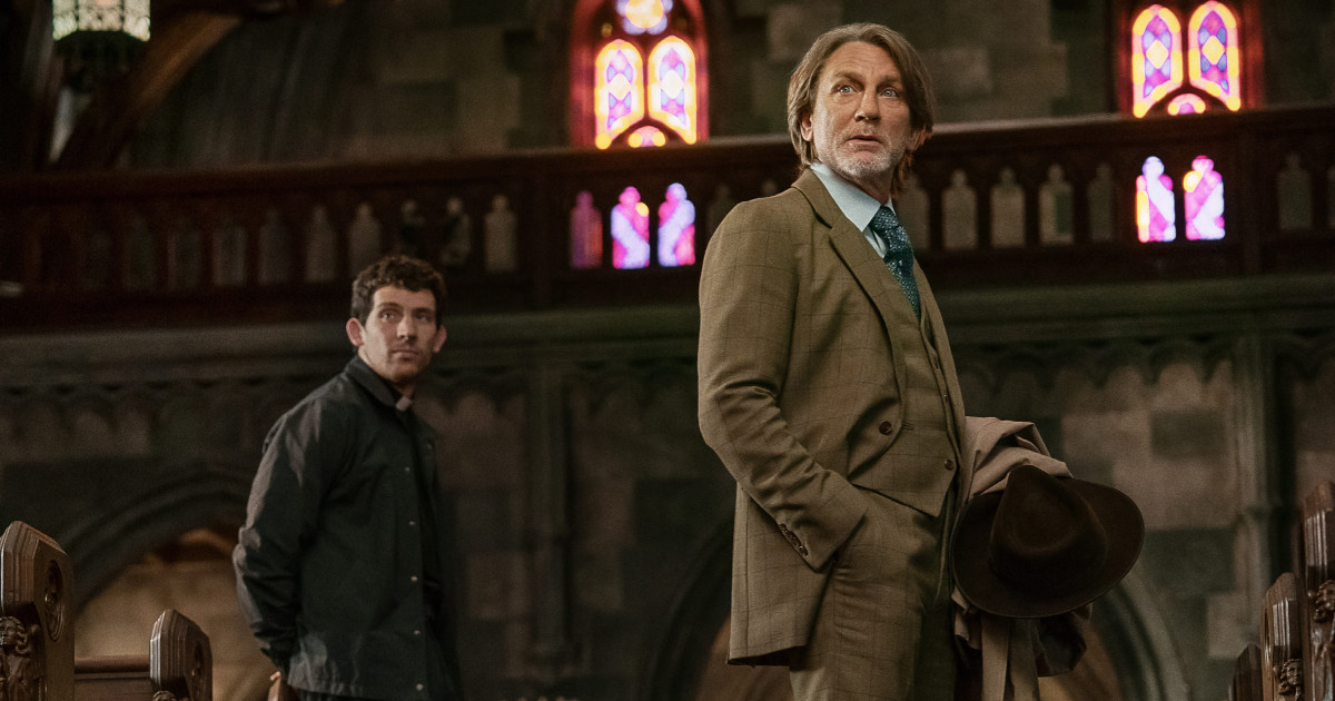 Bármennyire is jó a Tőrbe ejtve 3. része, Az üveghagyma többeket érdekelt