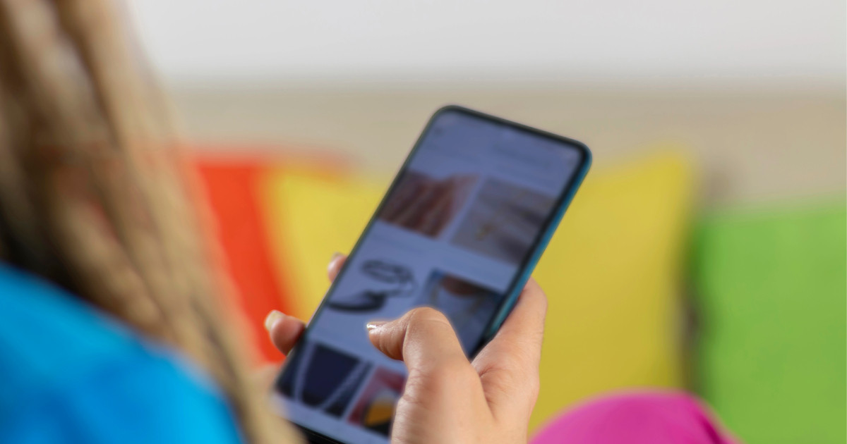 Súlyos visszaélésekhez vezetett a 13 éveseknek készült Tinder