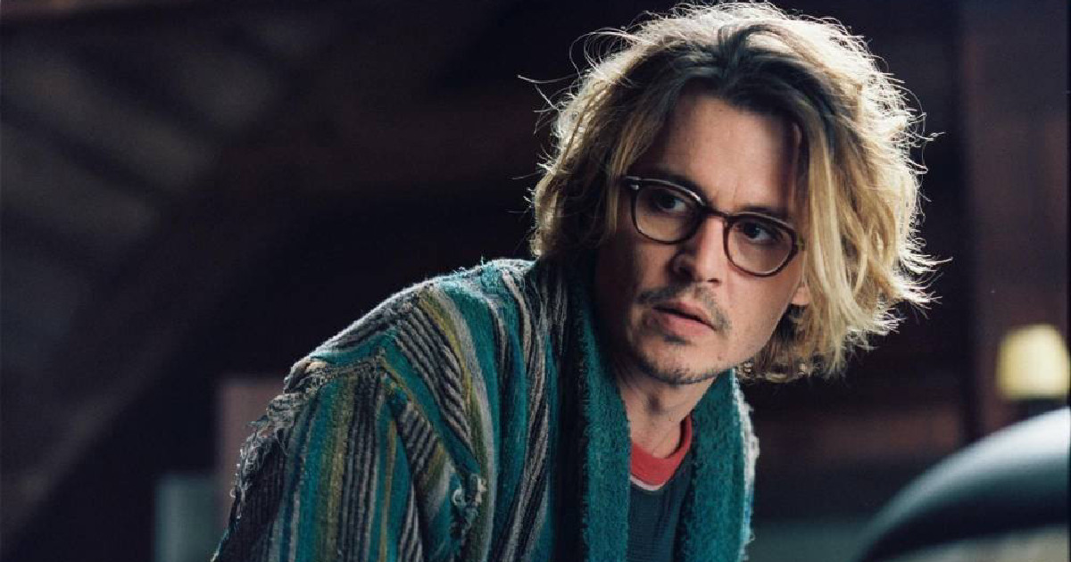 Johnny Depp hozza el nekünk Bulgakov beszélő fekete macskáját 