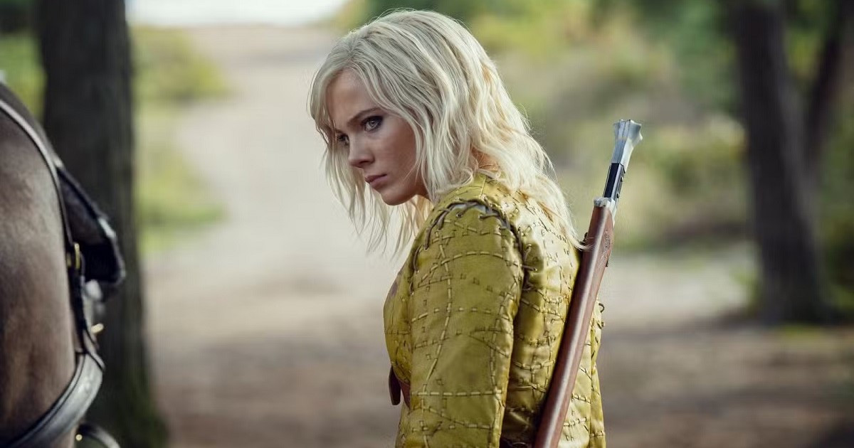 Nem sokon múlt, hogy Henry Cavill után Freya Allan is otthagyja a Vajákot