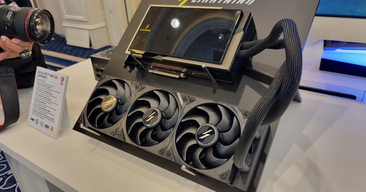 A GeForce RTX 5090 LIGHTNING Z lesz a videókártyák Villám McQueenje