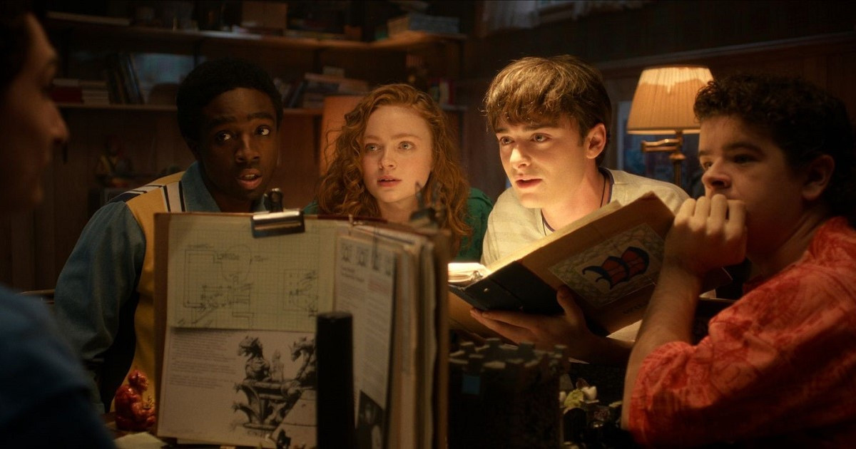 Ha a hülyeség fájna, a Stranger Things fanok tömött sorokban állnának a patikában