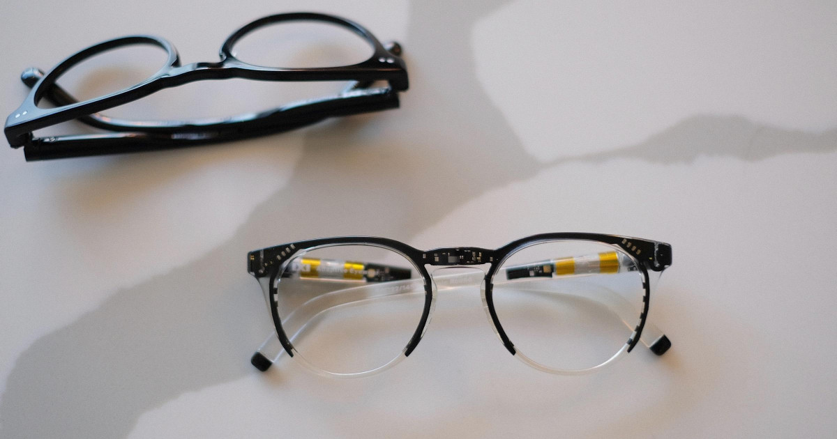 Viszlát multifokális lencsék! Ez a szemüveg „menet közben” változtatja a dioptriáját 
