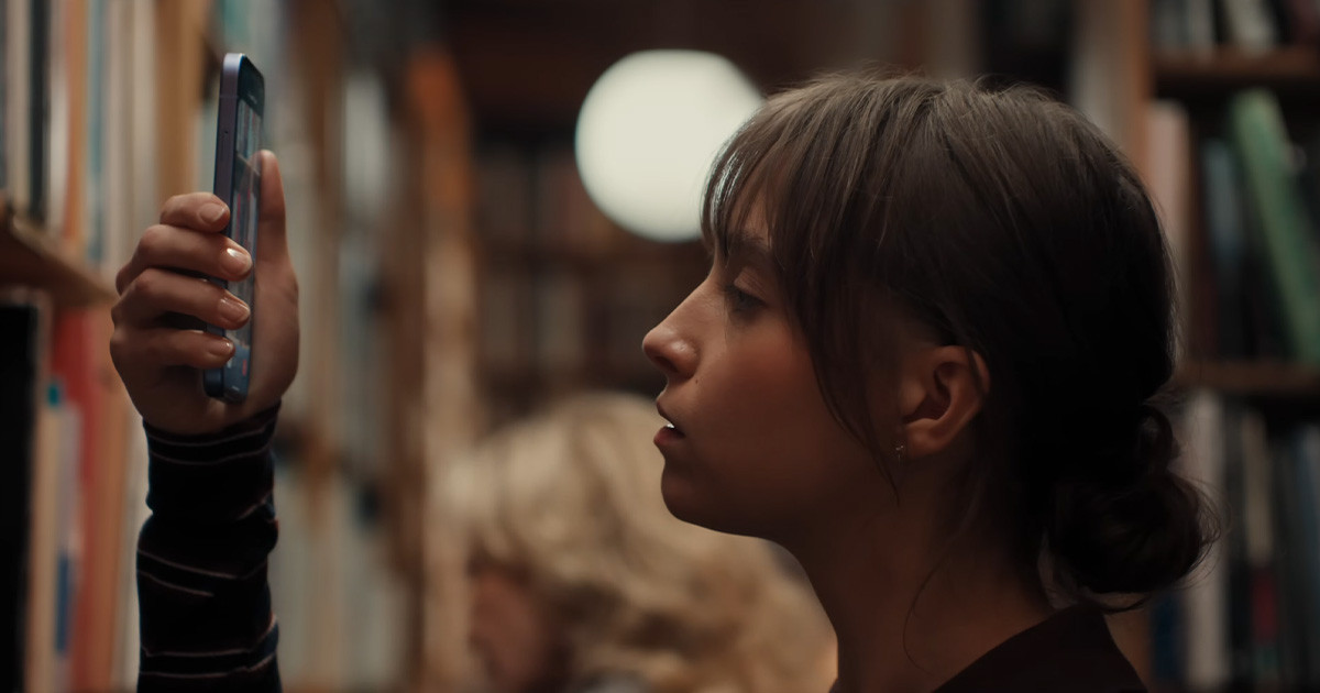 Kívül-belül az újrahasznosítás jelképe lett a Google Pixel 10a