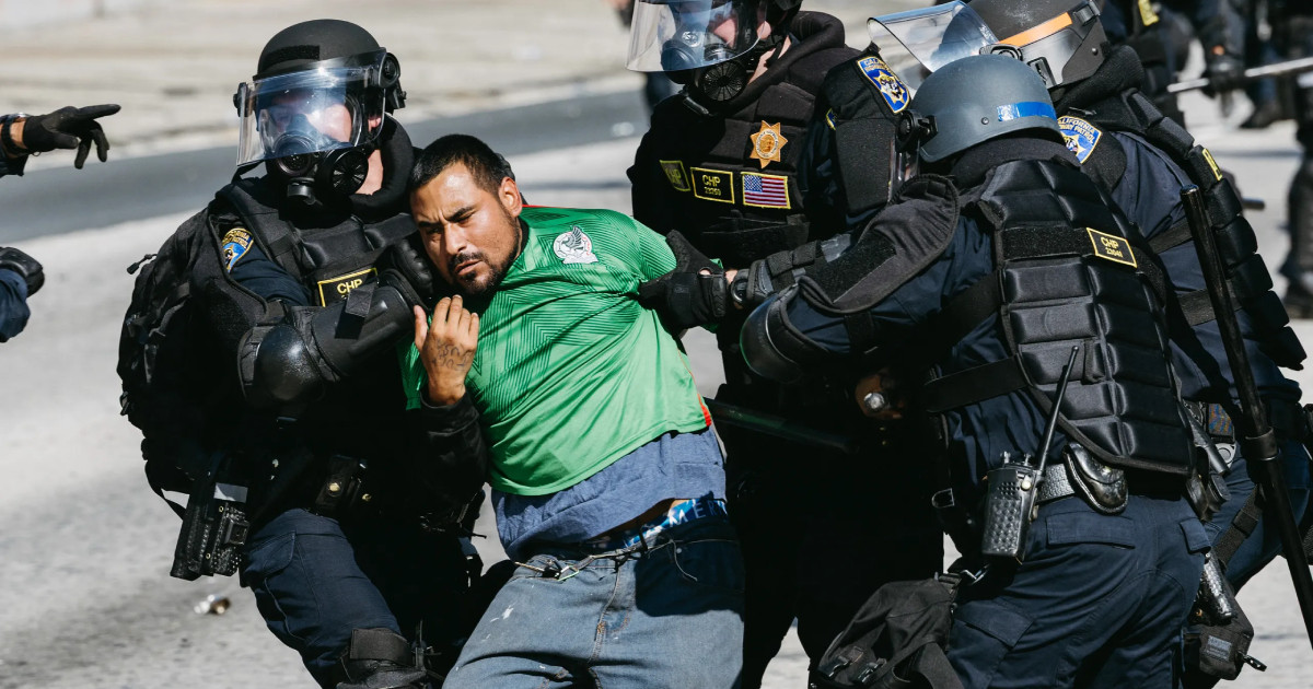 Már a Robloxban is terjednek az ICE razziák, egymást lakoltatják ki a játékosok