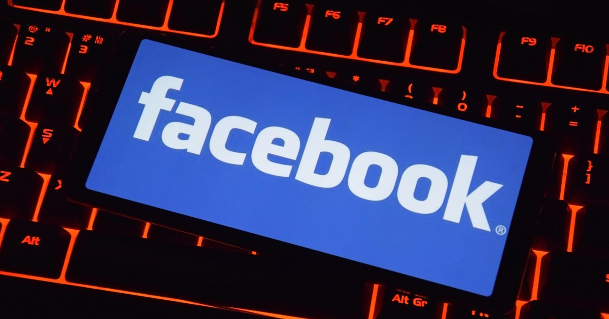 Spanyolország is be akarja tiltani a közösségi médiát a tiniknek 