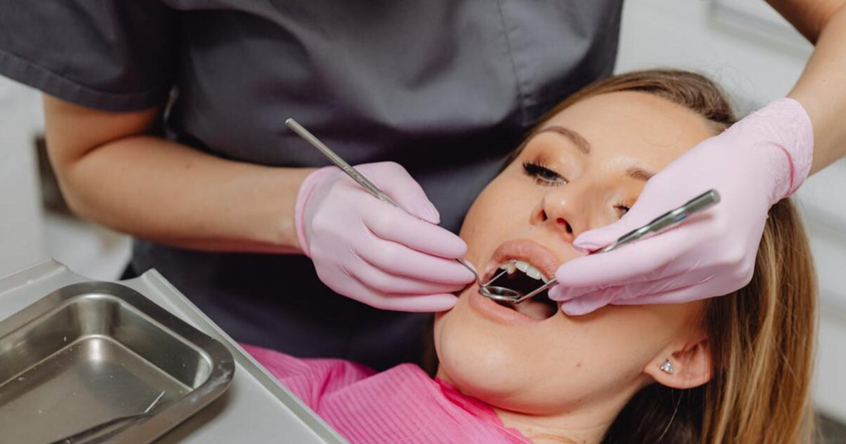 Amikor már jelez a fog: mi történik, ha megjelenik a szuvasodás?