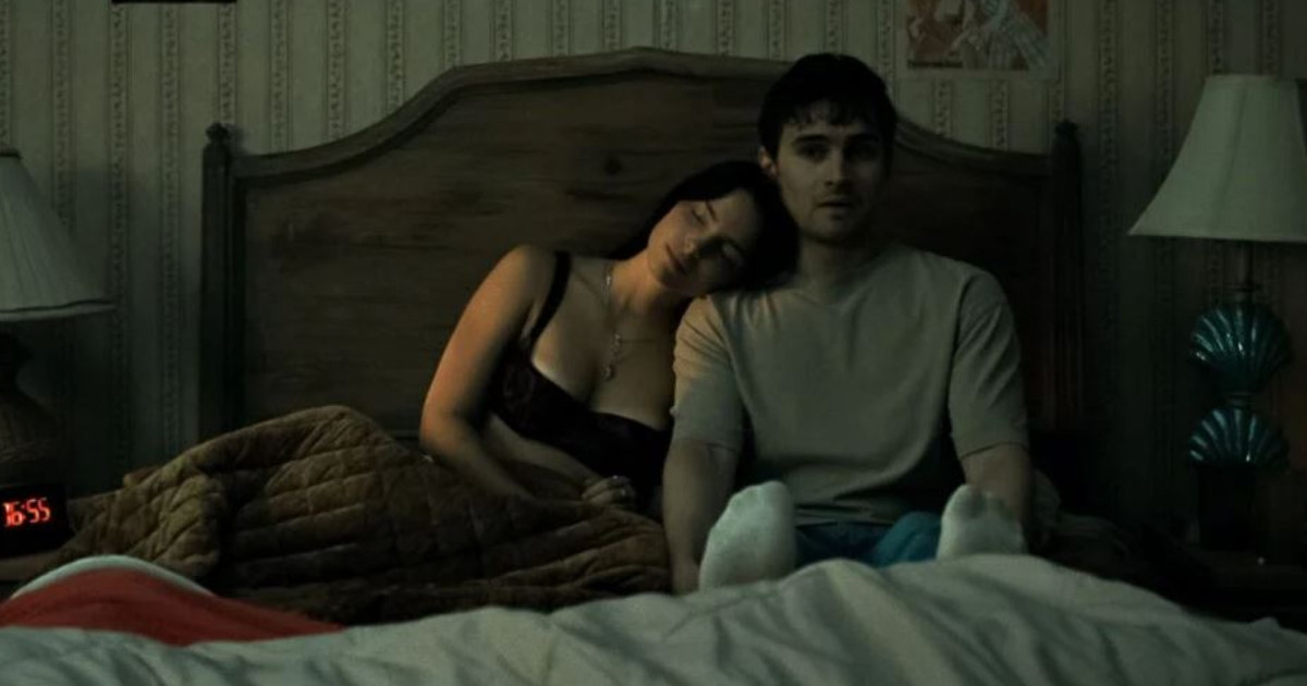 Egy szerelmes srác kívánsága szabadítja el a poklot az Obsession groteszk előzetesében 