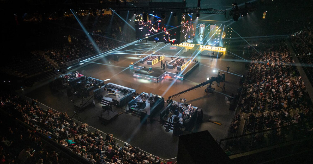 Román rendezvényszervező pályázik a CS2 trónjára