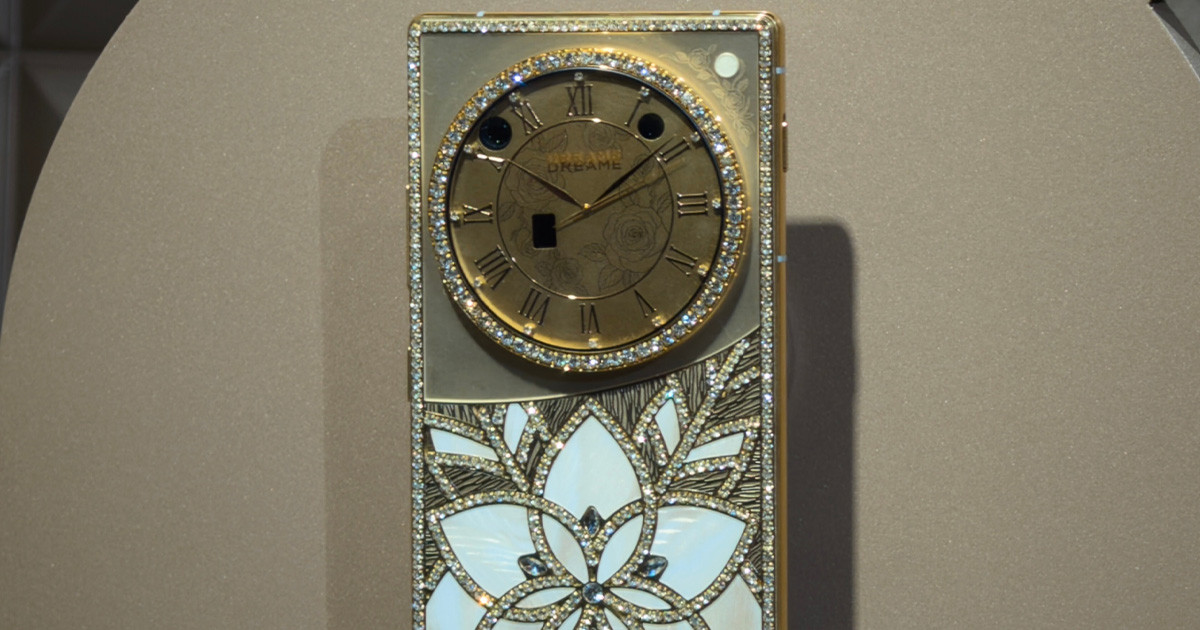 Tele vagy, mint a déli busz? Akkor ezt a telefont neked találták ki