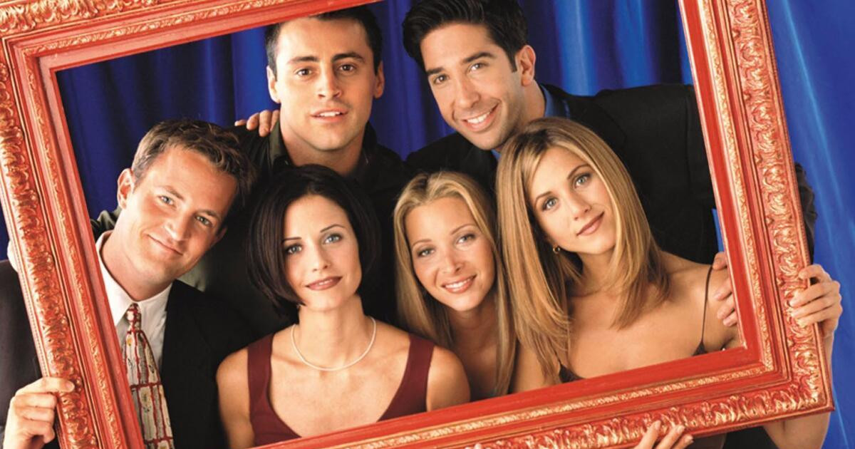 Lisa Kudrow szerint a Jóbarátok férfi írói szexuális fantáziákat tárgyaltak ki Anistonról és Coxról