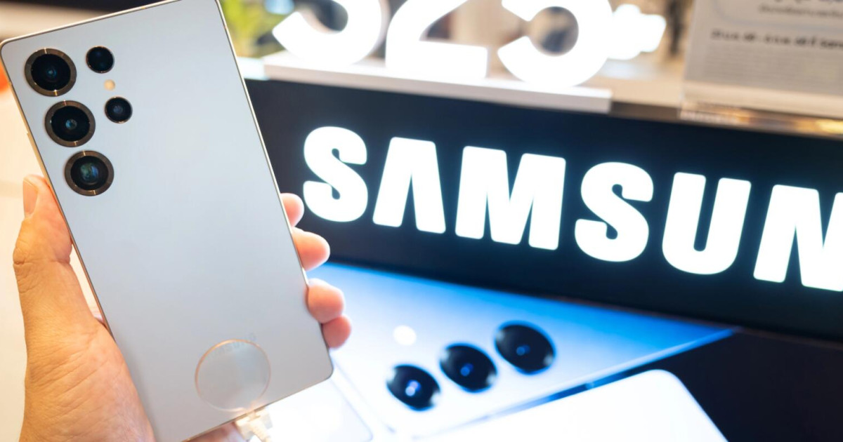 Praktikus okokból újulhat meg a Samsung telefonok hátlapja