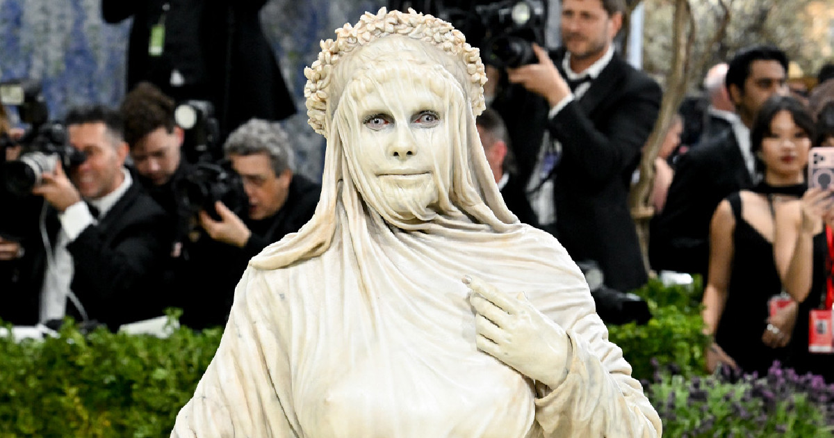 Kicsit kővé dermedtünk az élő szobornak öltözött Heidi Klum láttán 