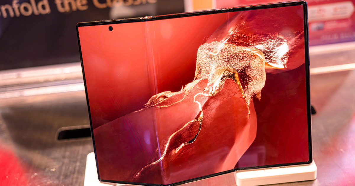 Kagylótelefon helyett rétestelefonban gondolkodik a Huawei