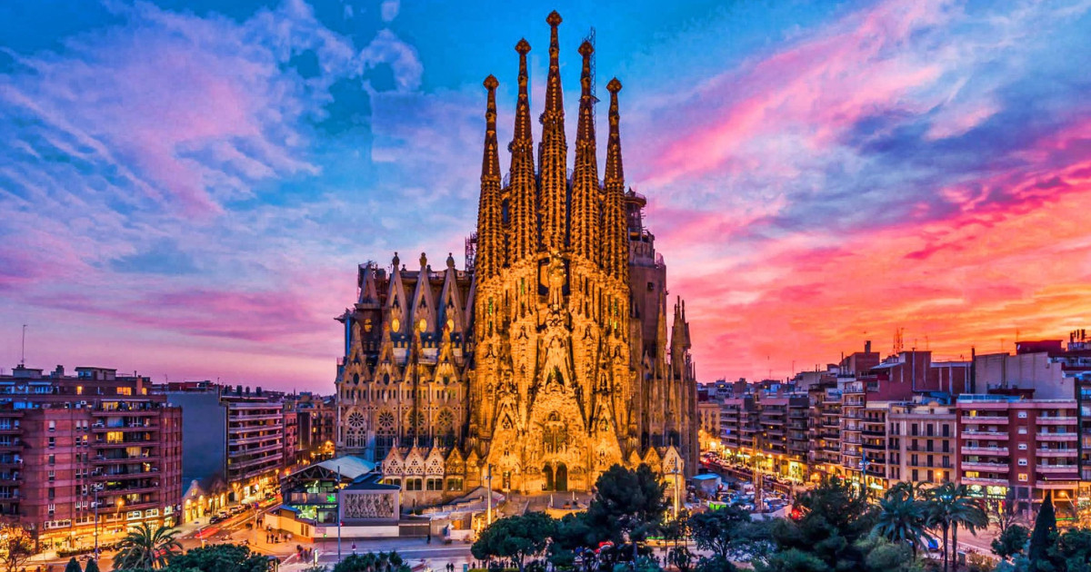Olcsóbb megnézni az igazi Sagrada Famíliát, mint megvenni minden idők legnagyobb LEGO szettjét belőle