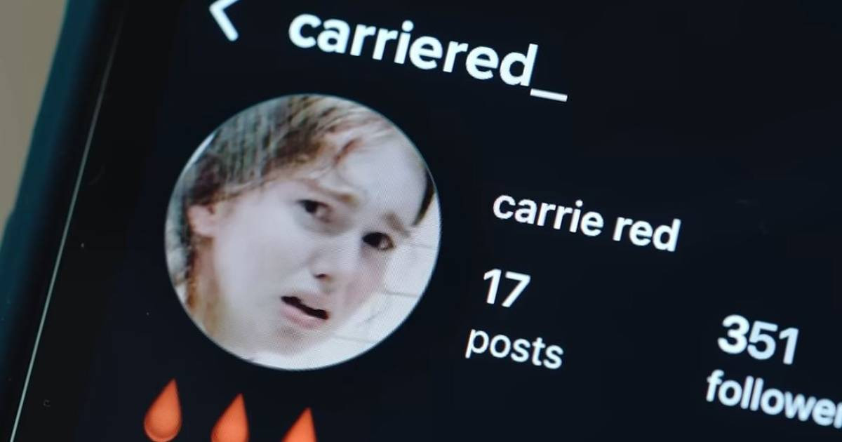 Online zaklatják az osztálytársai Stephen King Carrie-jét az első előzetesben 
