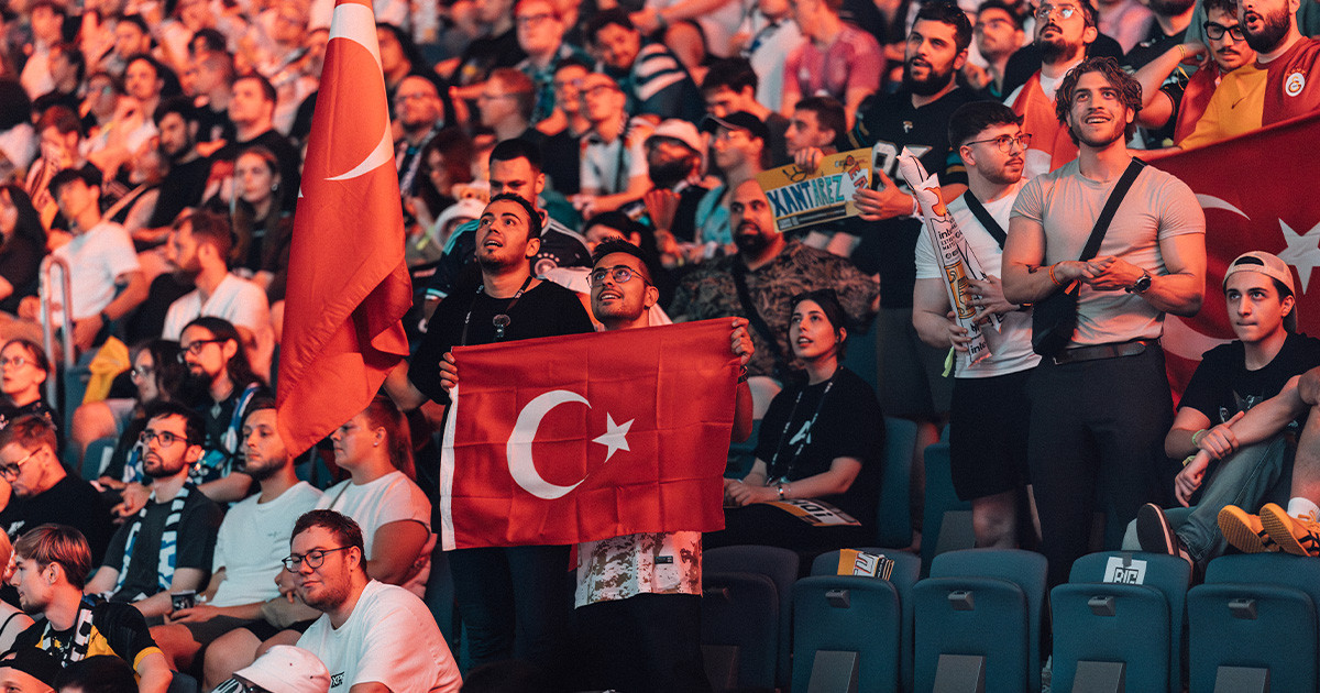 A világranglista 6. helye is kevés az IEM Köln Major elődöntőseinek, jönnek a cserék