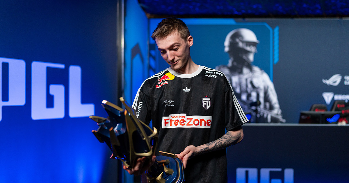 Bátraké a szerencse, és azt nem vitathatjuk, hogy lauNX bátor volt