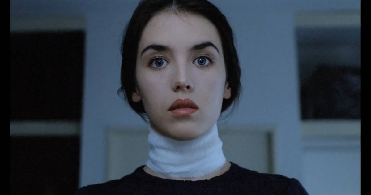 Premierdátumot kapott az egyik legnyugtalanítóbb romantikus horror remake-je