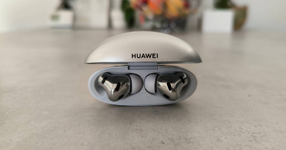 Fülbe dugható svájci bicska lett a Huawei új fülese 