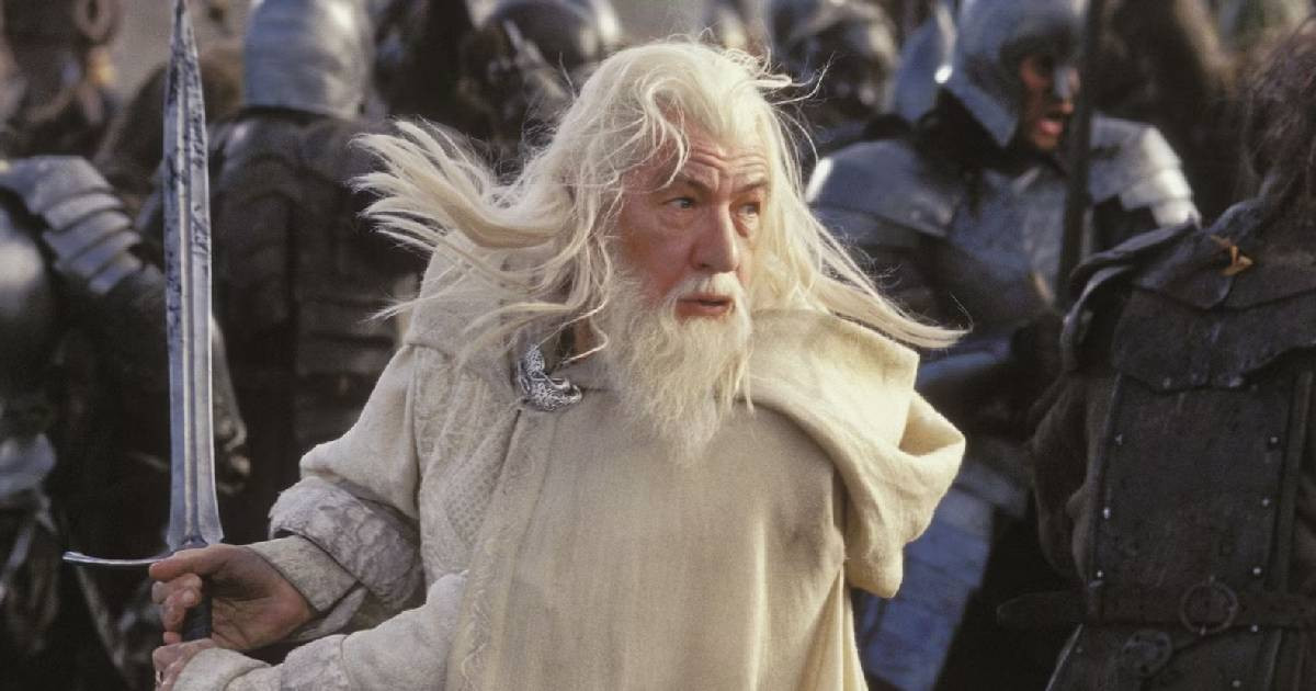 Gandalf-szerelésben köszönt be Ian McKellen a The Hunt for Gollum forgatásáról