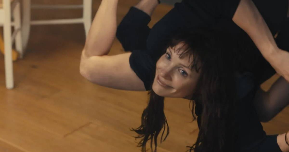 Rendezője szerint 50 jumpscare-rel akarja szétcseszni az idegeinket A másik mami 