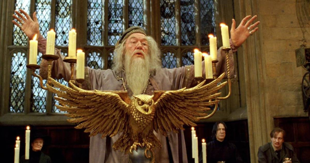„Annyira nevettem, hogy kiesett a tamponom” – kollégái meséltek a Dumbledore-t alakító Michael Gambonról