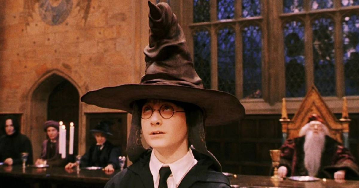 Kiderült, ki lesz a Harry Potter-sorozat beszélő sapkája és jó pár házi szellem is 