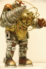 A végleges Big Daddy figura és némi új információ A végleges Big Daddy figura és némi új információ
