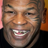 Mike Tyson ismét a ringben