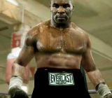 Mike Tyson ismét a ringben Mike Tyson ismét a ringben