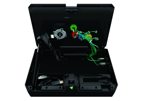 Jön a Razer Atrox