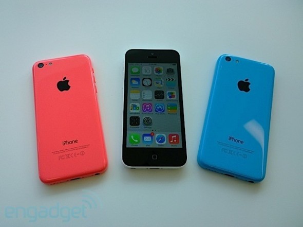 Lezajlott az Apple Keynote, itt az olcsó iPhone!