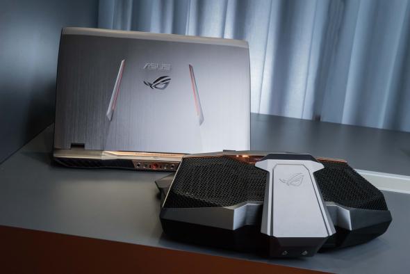 ASUS GX700