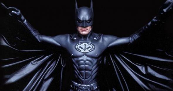 batman-robin-george-clooneys-famous-costume-will-be-auctioned.jpg