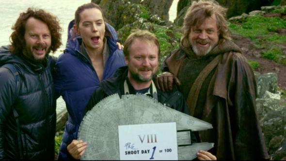 starwars-bts5rianjohnson-edited105059181sc1.jpg