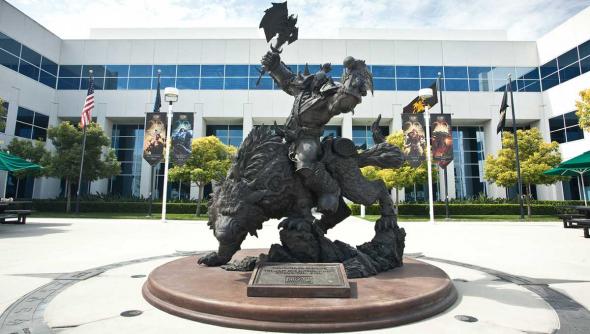 blizzardstatue.jpg