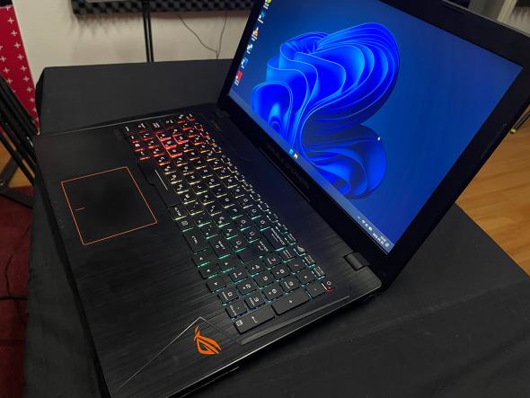 asus-laptop-04.jpg