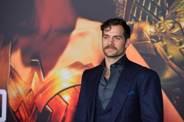 henry-cavill-hegylako-highlander.jpg