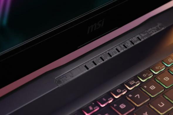 msi-katana-15-hx-b14w-gamer-laptop-teszt-04-pc-guru.jpg
