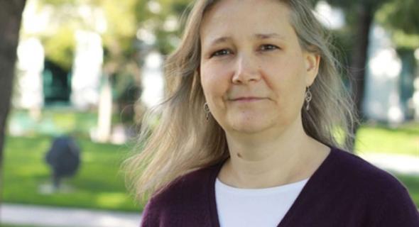 amy-hennig-alt.jpg